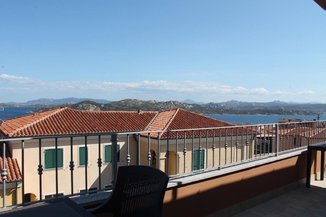 B&B U Punenti La Maddalena  Exteriör bild