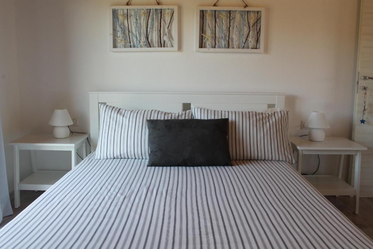 B&B U Punenti La Maddalena  Exteriör bild