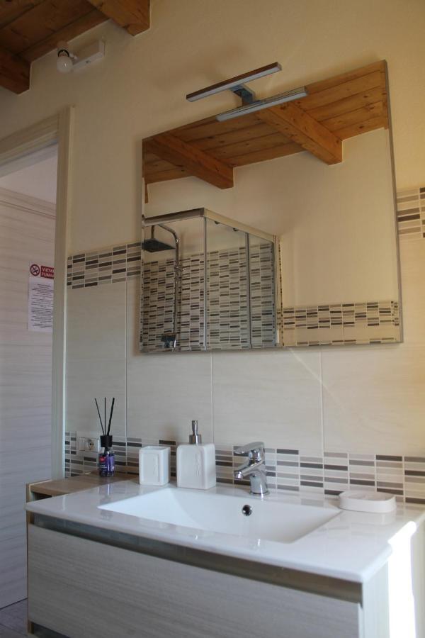 B&B U Punenti La Maddalena  Exteriör bild